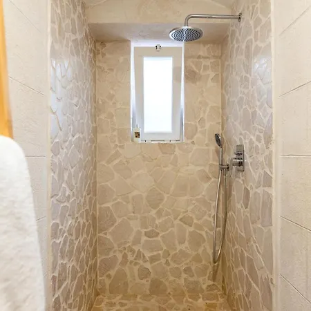 Apartamento Modern Stone In The Heart Of *