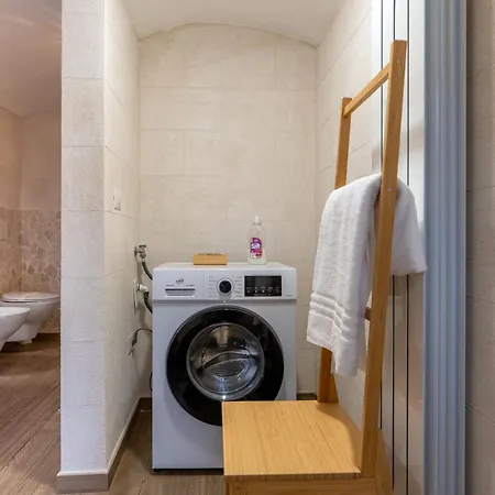 Modern Stone In The Heart Of Appartement Bari