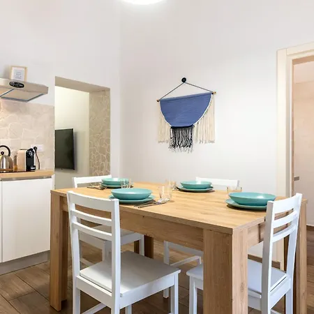 Modern Stone In The Heart Of Apartman