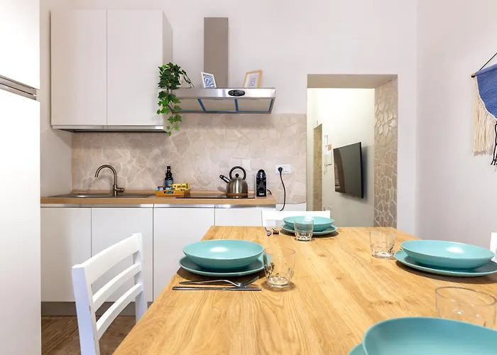 Apartamento Modern Stone In The Heart Of Bari