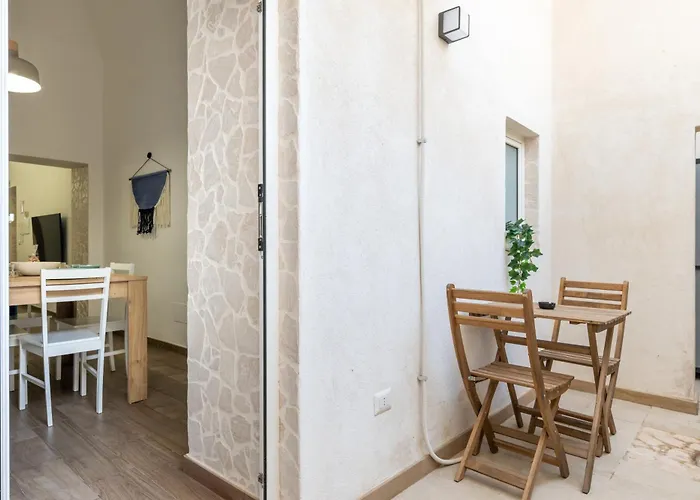 Apartamento Modern Stone In The Heart Of Bari